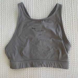 Alo Ripped Warrior Bra in Grey